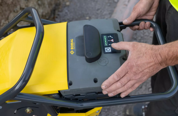 PILONNEUSE ÉLECTRIQUE BOMAG BT 60 e – À Batterie – Zéro Émission – Image 3